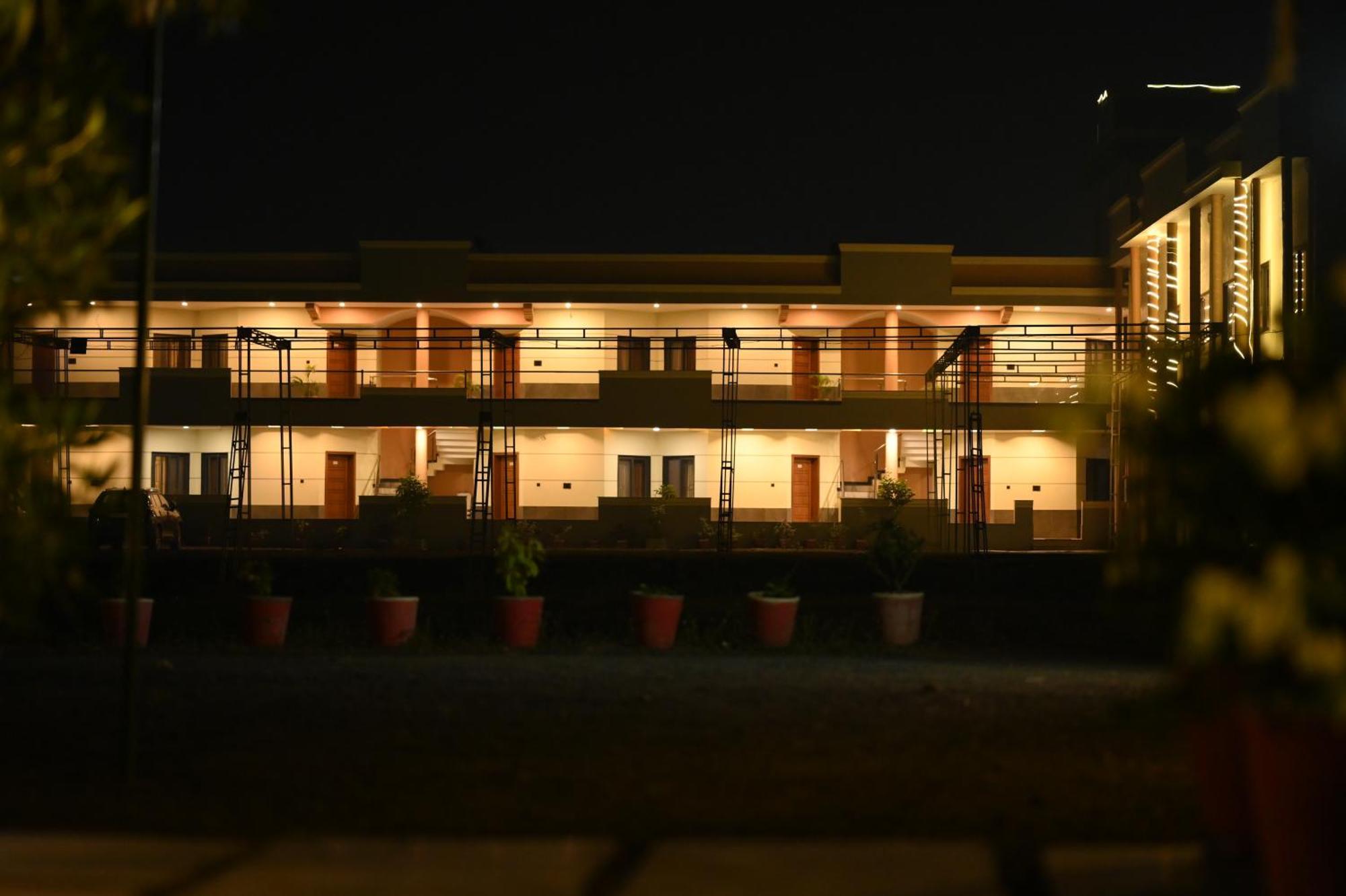 Krishnam Resort Jabalpur Exterior foto